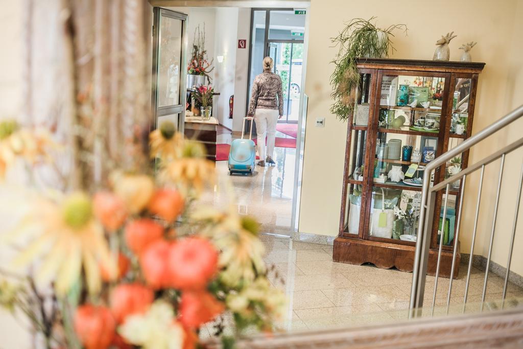 Hotel Turmhof Гумполдскирхен Екстериор снимка