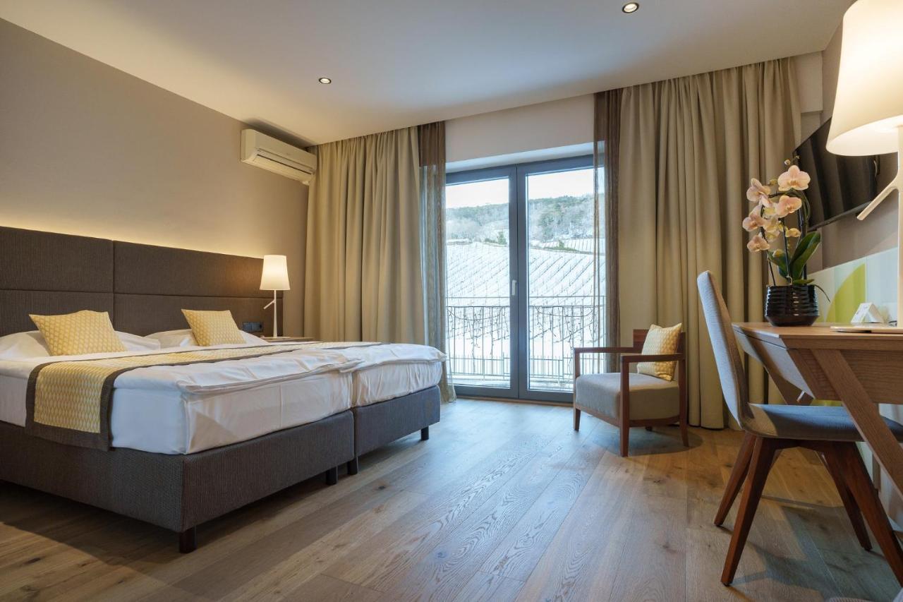 Hotel Turmhof Гумполдскирхен Екстериор снимка