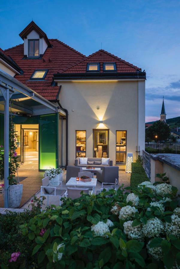 Hotel Turmhof Гумполдскирхен Екстериор снимка
